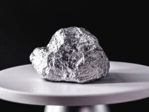 オレガノの燻製は何に使われますか?