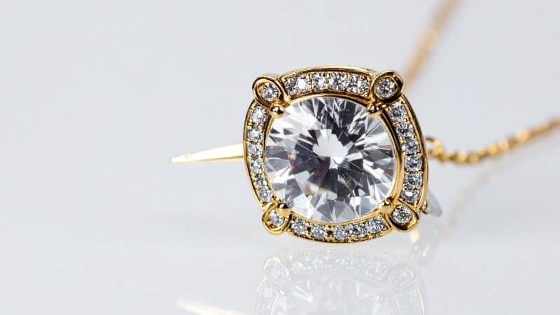 ダイヤモンドネックレス